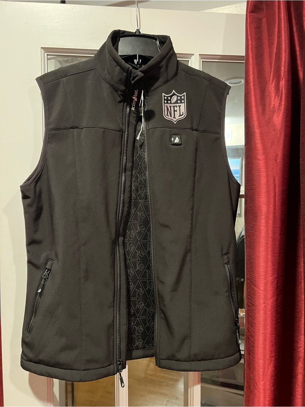 NFL Black Softshell Men's Vest with High Collar